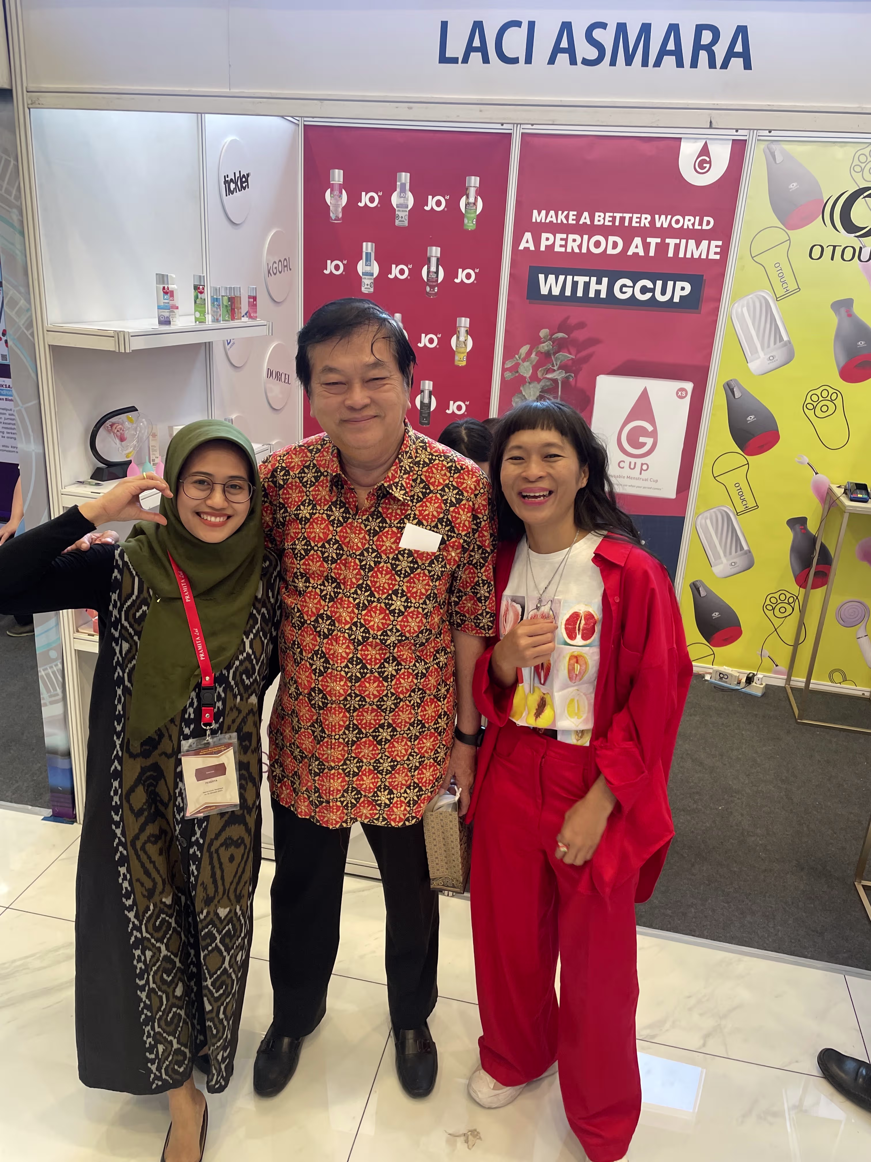dr. Cinta, Sp.And at the Laciasmara booth during SIMNAS ASI 2023