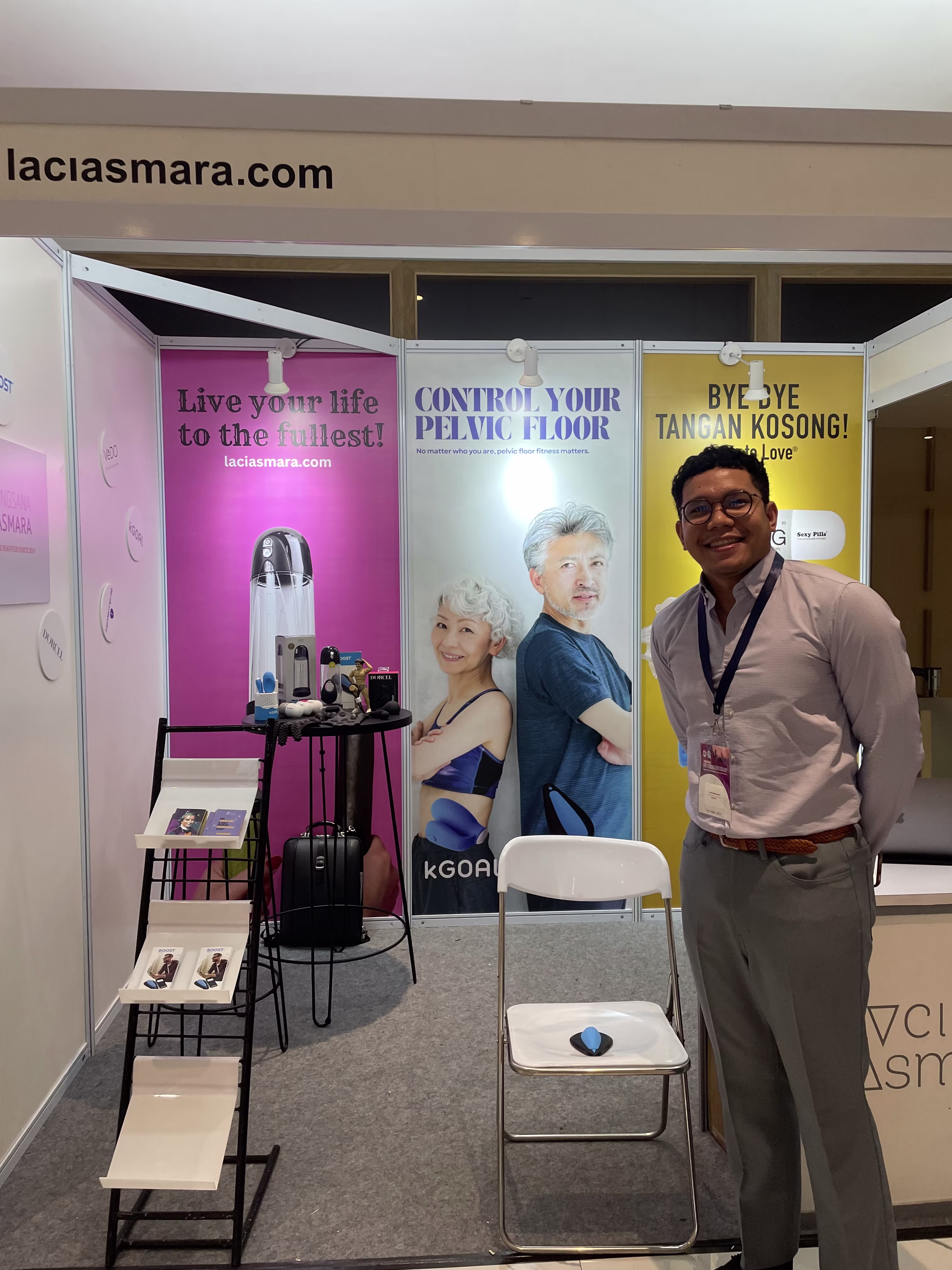 dr. Gito Restiansyah Wasian, Sp.And standing in front of the Laciasmara booth at PIT PERSANDI XIV 2023